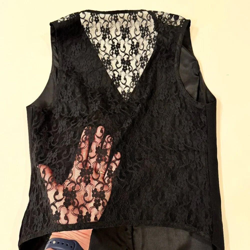Lace Back Button Front Sleeveless Vest in Black - Picture 3 of 5